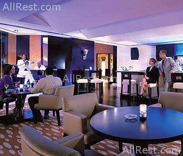 Traders Hotel Dubai 12